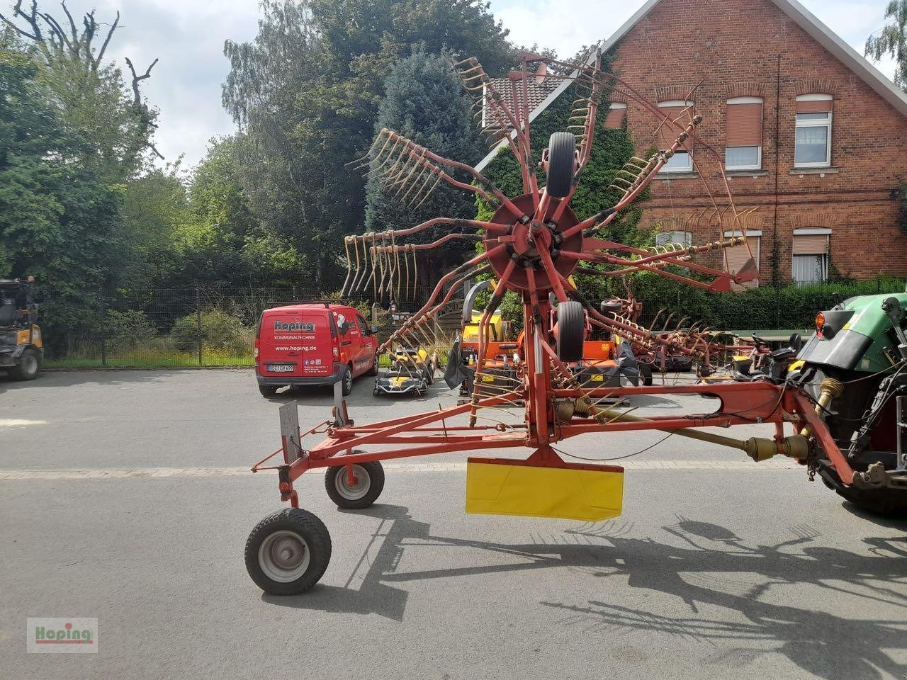 Niemeyer RS 620 - Prevrtač sijena/ Grabulje: slika Niemeyer RS 620 - Prevrtač sijena/ Grabulje Niemeyer RS 620 - Prevrtač sijena/ Grabulje: slika Niemeyer RS 620 - Prevrtač sijena/ Grabulje