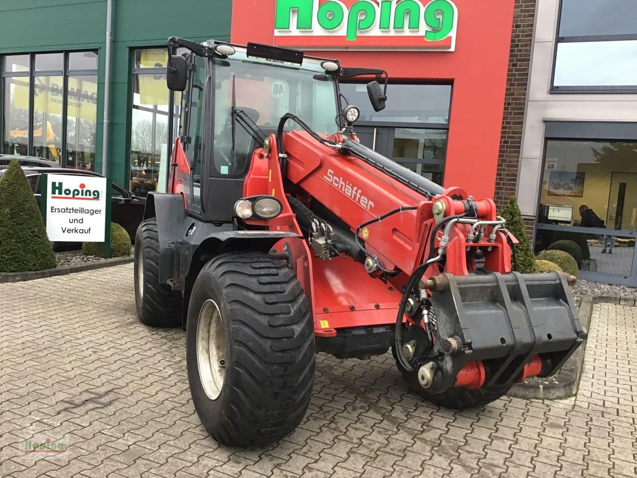 Schäffer 8620T - Teleskopski utovarivač na kotačima: slika Schäffer 8620T - Teleskopski utovarivač na kotačima Schäffer 8620T - Teleskopski utovarivač na kotačima: slika Schäffer 8620T - Teleskopski utovarivač na kotačima