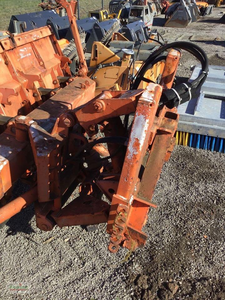 Schmidt 3000mm; Dreieck - Ralica za snijeg: slika Schmidt 3000mm; Dreieck - Ralica za snijeg Schmidt 3000mm; Dreieck - Ralica za snijeg: slika Schmidt 3000mm; Dreieck - Ralica za snijeg