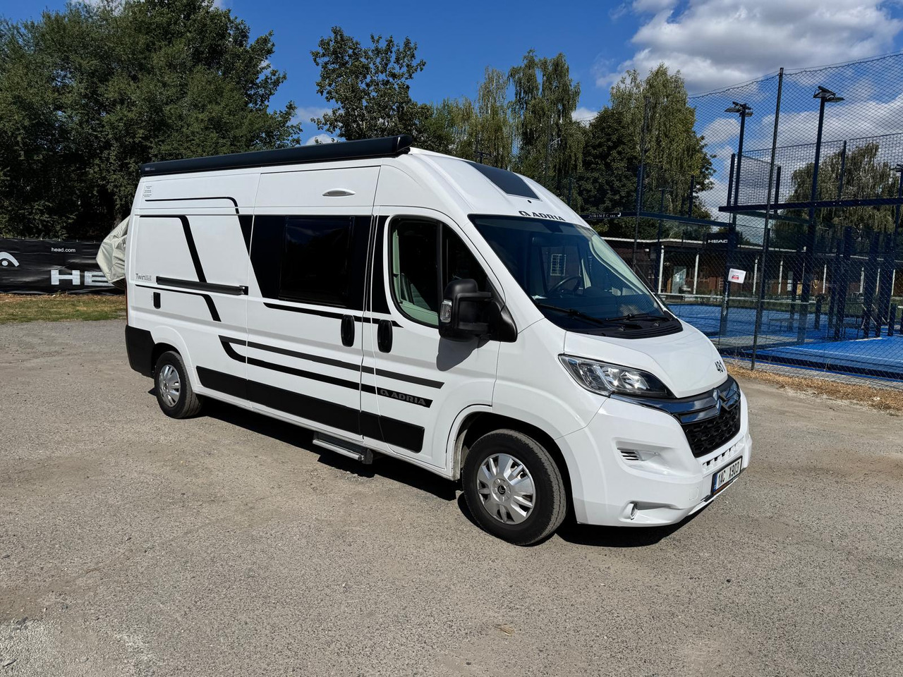 ADRIA Twin 600 SP - Kamp kombi: slika ADRIA Twin 600 SP - Kamp kombi ADRIA Twin 600 SP - Kamp kombi: slika ADRIA Twin 600 SP - Kamp kombi
