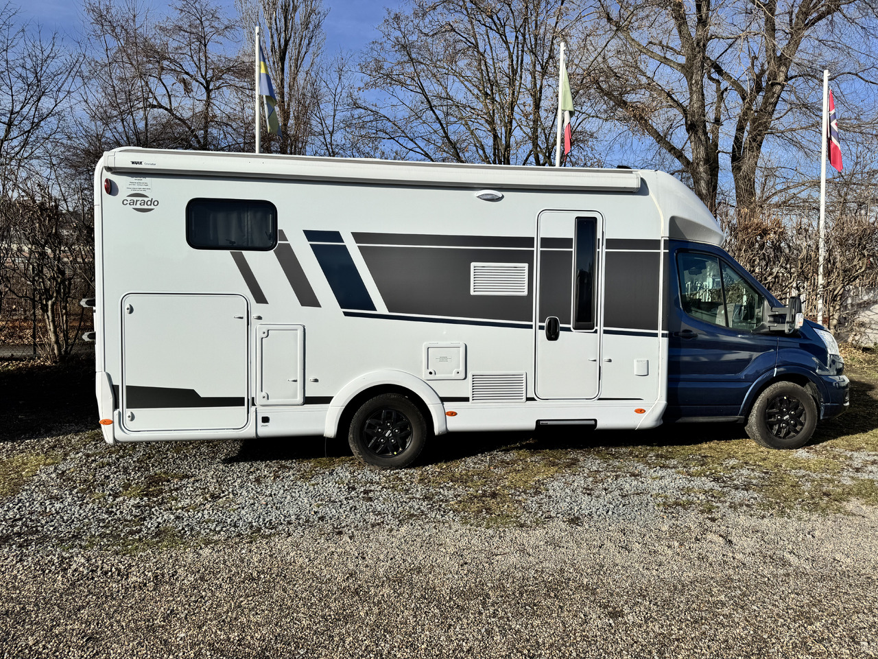 CARADO T447 pro+ , AC DOMETIC , camera, awning, radio, ALU, LPG, spare tire - Poluintegrirani kamper: slika CARADO T447 pro+ , AC DOMETIC , camera, awning, radio, ALU, LPG, spare tire - Poluintegrirani kamper CARADO T447 pro+ , AC DOMETIC , camera, awning, radio, ALU, LPG, spare tire - Poluintegrirani kamper: slika CARADO T447 pro+ , AC DOMETIC , camera, awning, radio, ALU, LPG, spare tire - Poluintegrirani kamper