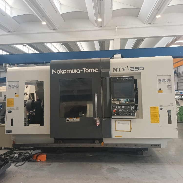 Tornio Cnc a tre torrette Nakamura NTY3-250 - Strug za metal: slika Tornio Cnc a tre torrette Nakamura NTY3-250 - Strug za metal Tornio Cnc a tre torrette Nakamura NTY3-250 - Strug za metal: slika Tornio Cnc a tre torrette Nakamura NTY3-250 - Strug za metal