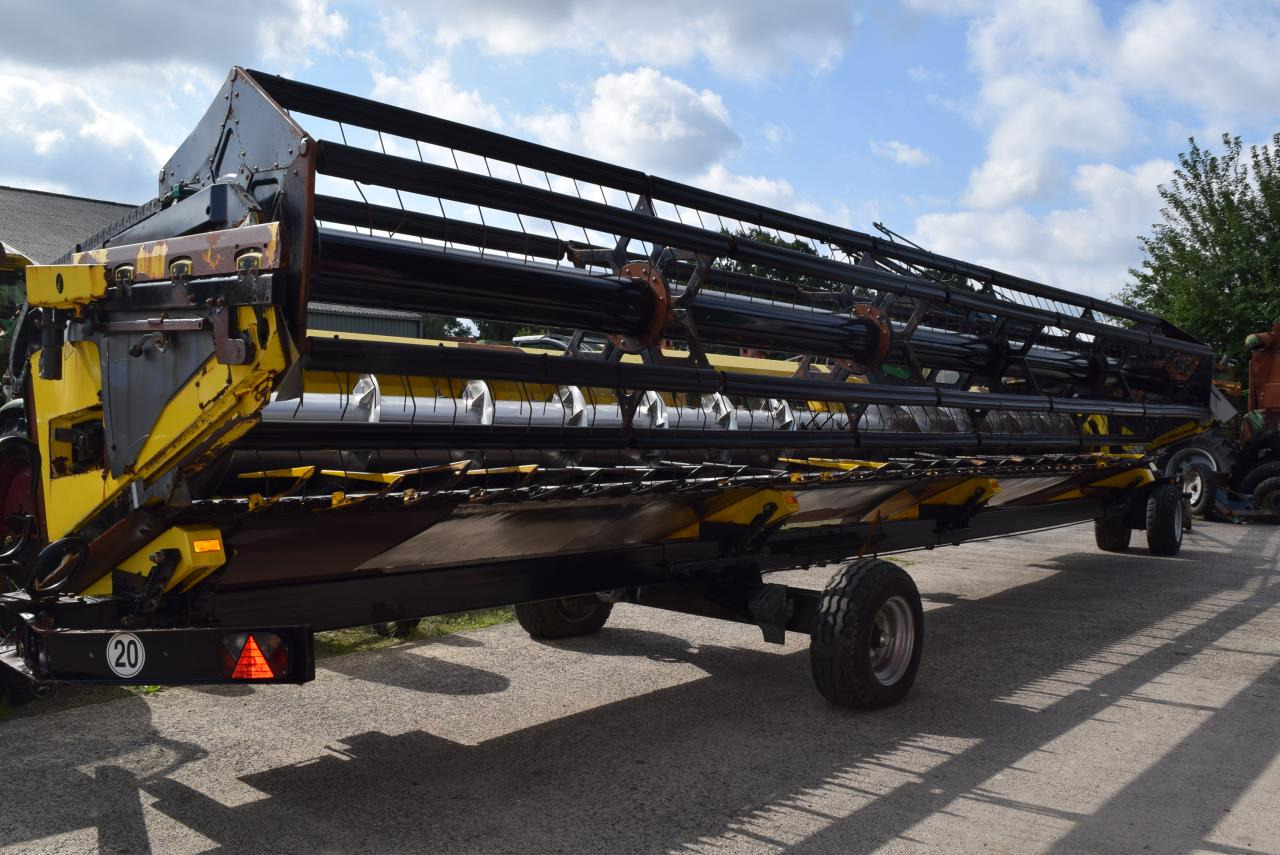 Biso VX 900 Crop Ranger highline *Schneidwerk* - Heder za kombajn: slika Biso VX 900 Crop Ranger highline *Schneidwerk* - Heder za kombajn Biso VX 900 Crop Ranger highline *Schneidwerk* - Heder za kombajn: slika Biso VX 900 Crop Ranger highline *Schneidwerk* - Heder za kombajn