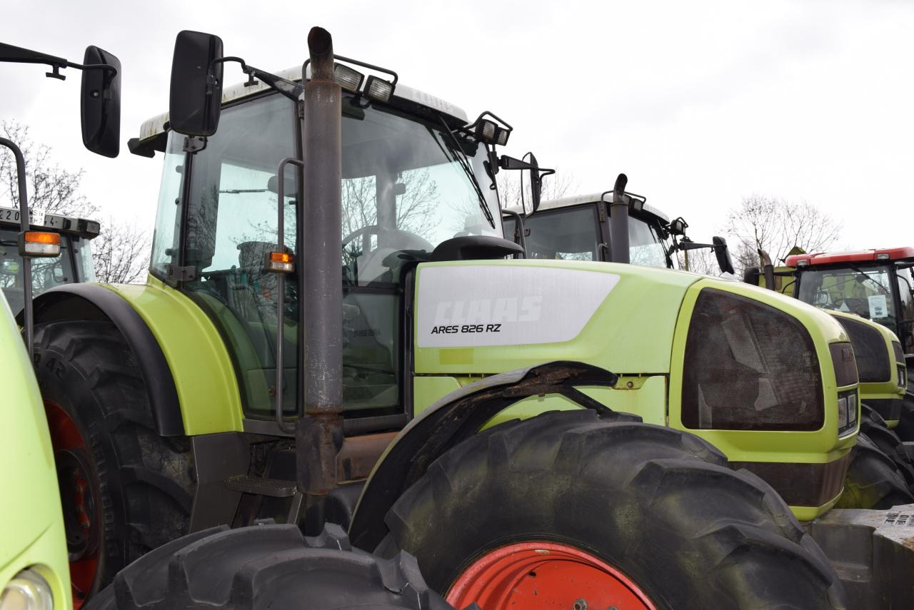 CLAAS Ares 826 RZ - Traktor: slika CLAAS Ares 826 RZ - Traktor CLAAS Ares 826 RZ - Traktor: slika CLAAS Ares 826 RZ - Traktor