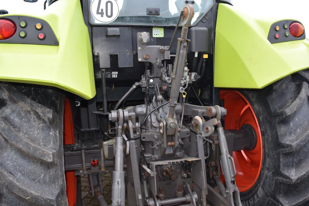 CLAAS Arion 420 CIS - Traktor: slika CLAAS Arion 420 CIS - Traktor CLAAS Arion 420 CIS - Traktor: slika CLAAS Arion 420 CIS - Traktor