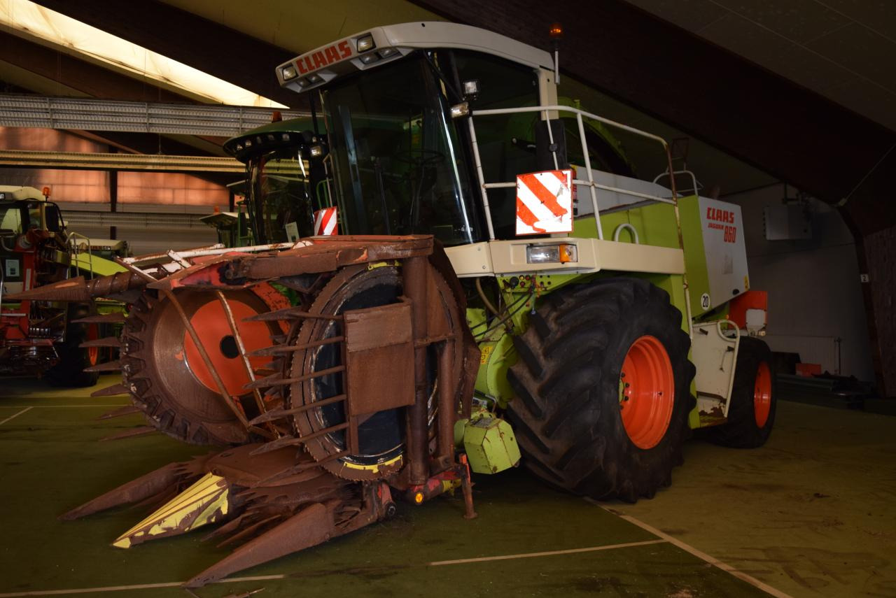 CLAAS Jaguar 860 - Silažni kombajn: slika CLAAS Jaguar 860 - Silažni kombajn CLAAS Jaguar 860 - Silažni kombajn: slika CLAAS Jaguar 860 - Silažni kombajn