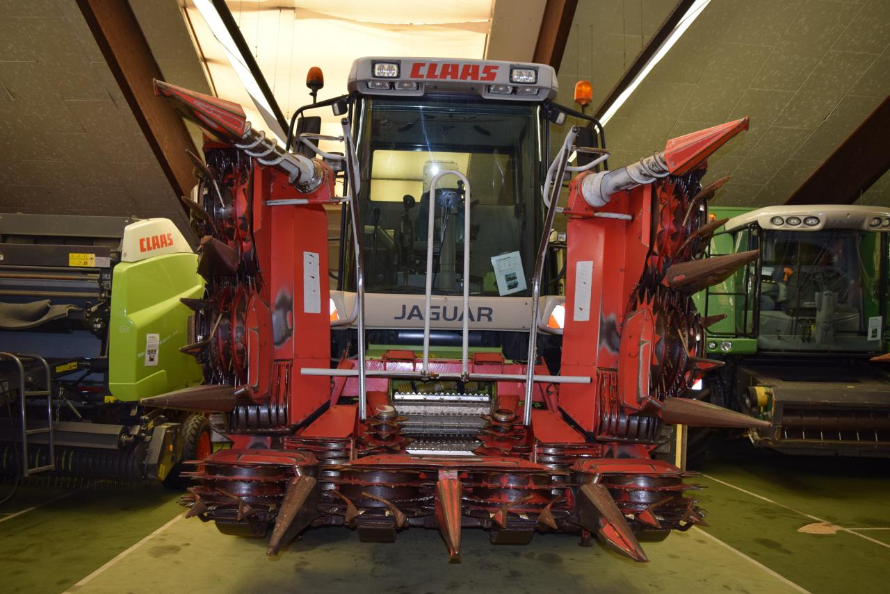 CLAAS Jaguar 900 - Silažni kombajn: slika CLAAS Jaguar 900 - Silažni kombajn CLAAS Jaguar 900 - Silažni kombajn: slika CLAAS Jaguar 900 - Silažni kombajn