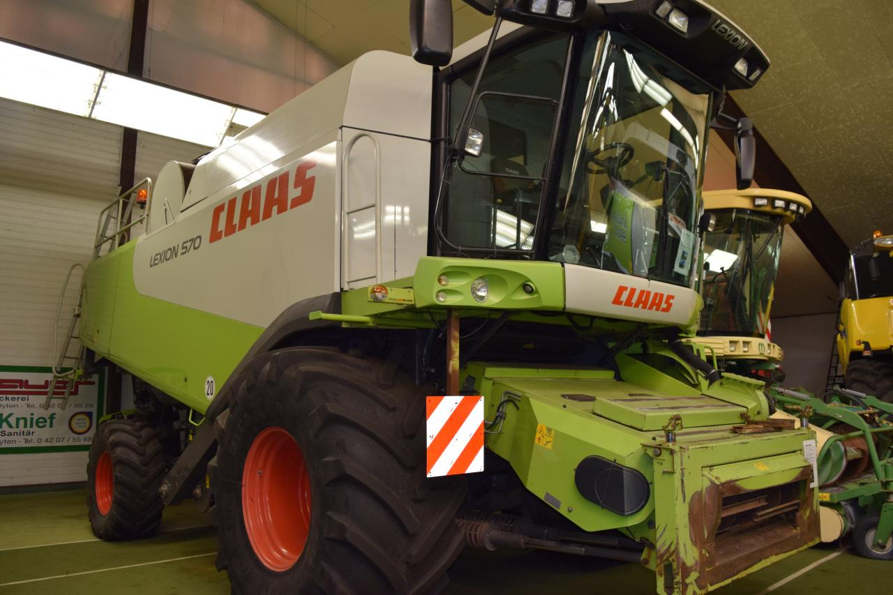 CLAAS Lexion 570 *3-D* *4x4* - Kombajn za žetvu: slika CLAAS Lexion 570 *3-D* *4x4* - Kombajn za žetvu CLAAS Lexion 570 *3-D* *4x4* - Kombajn za žetvu: slika CLAAS Lexion 570 *3-D* *4x4* - Kombajn za žetvu