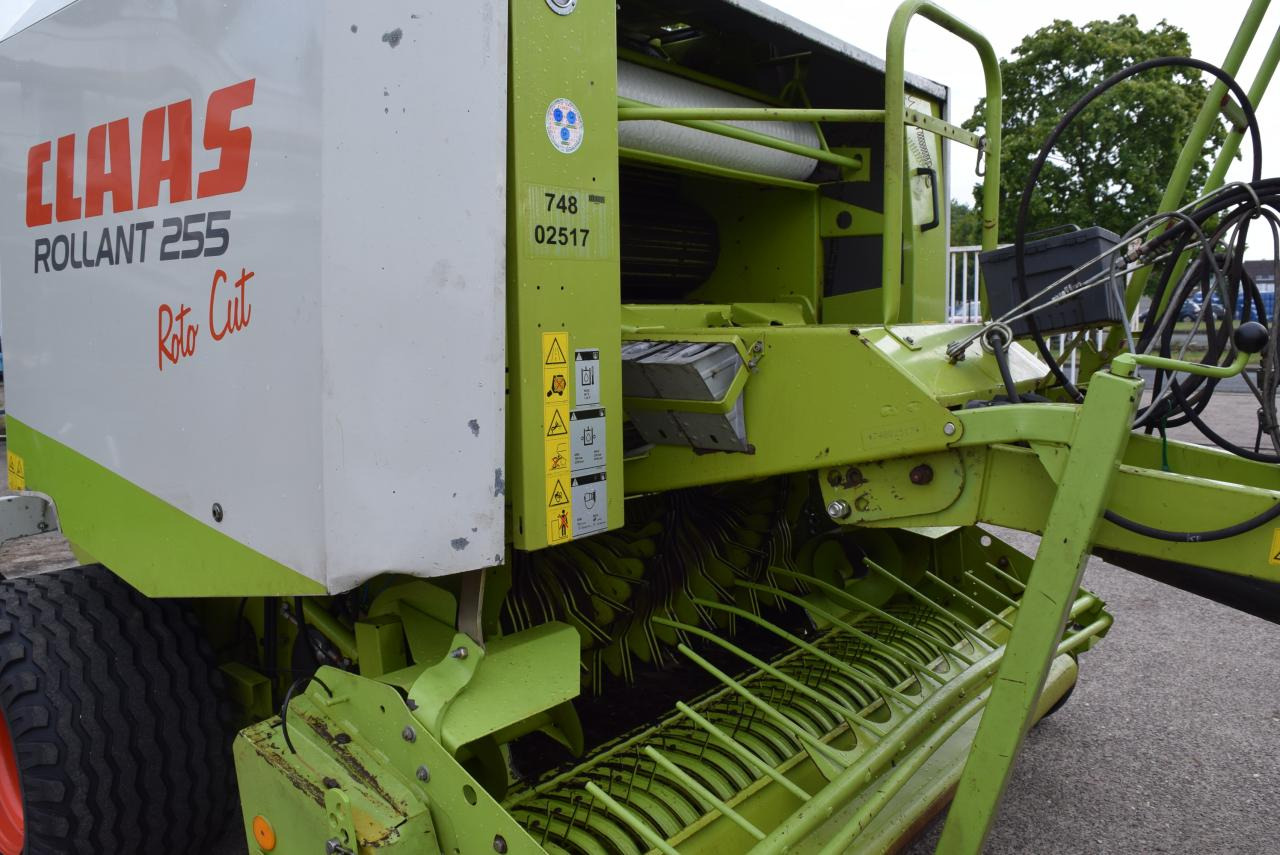 Rolo balirka CLAAS Rollant 255 RC: slika Rolo balirka CLAAS Rollant 255 RC