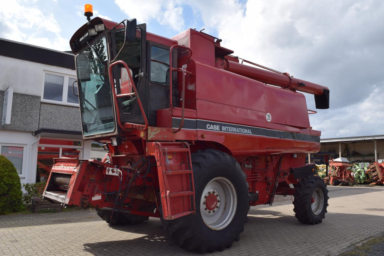 Case-IH 1680 Axial - Kombajn za žetvu: slika Case-IH 1680 Axial - Kombajn za žetvu Case-IH 1680 Axial - Kombajn za žetvu: slika Case-IH 1680 Axial - Kombajn za žetvu