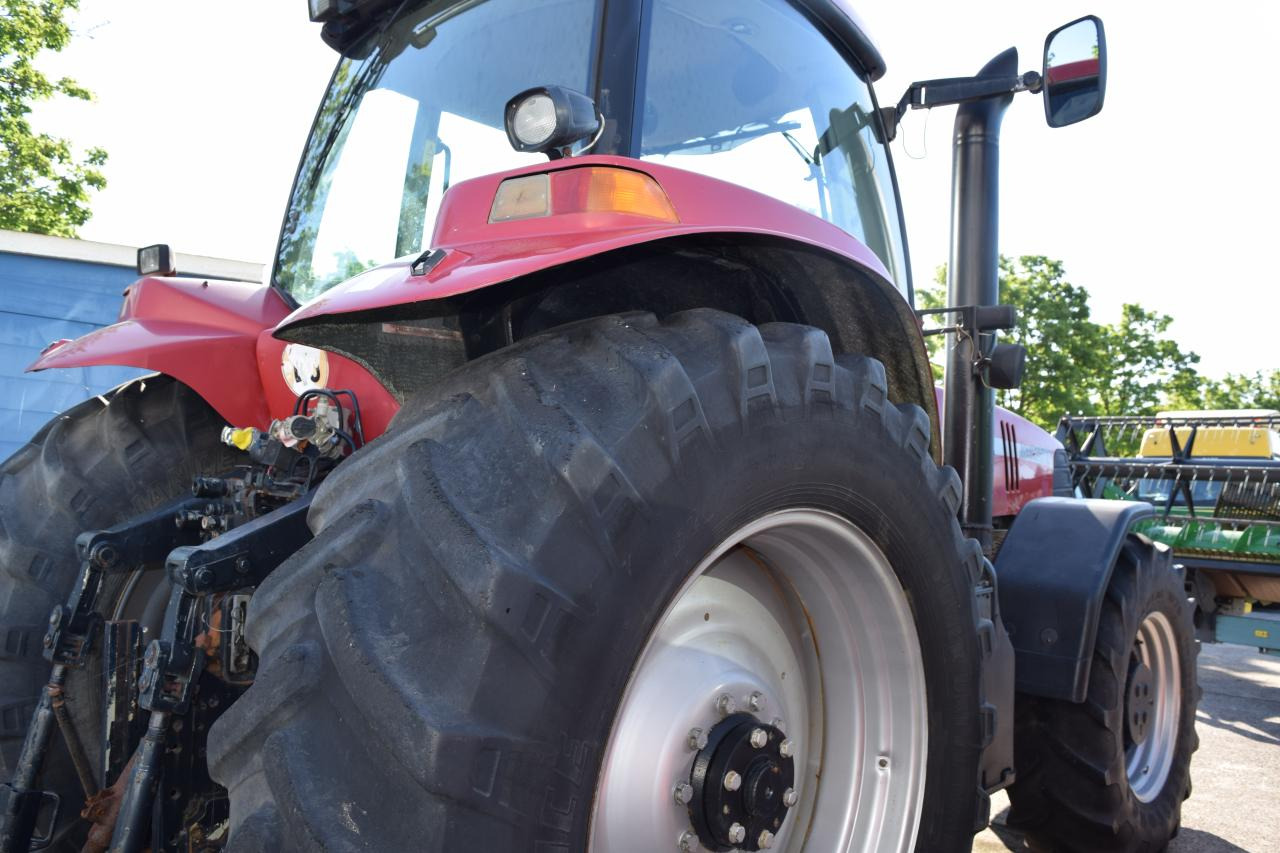 Case-IH MX 230 Magnum - Traktor: slika Case-IH MX 230 Magnum - Traktor Case-IH MX 230 Magnum - Traktor: slika Case-IH MX 230 Magnum - Traktor