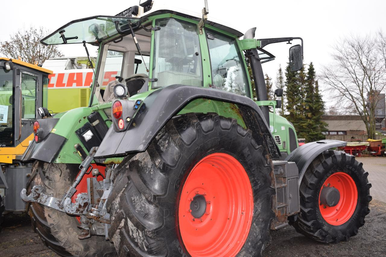 Fendt 714 Vario TMS - Traktor: slika Fendt 714 Vario TMS - Traktor Fendt 714 Vario TMS - Traktor: slika Fendt 714 Vario TMS - Traktor