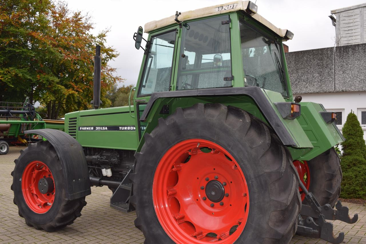 Fendt Farmer 311 LSA - Traktor: slika Fendt Farmer 311 LSA - Traktor Fendt Farmer 311 LSA - Traktor: slika Fendt Farmer 311 LSA - Traktor