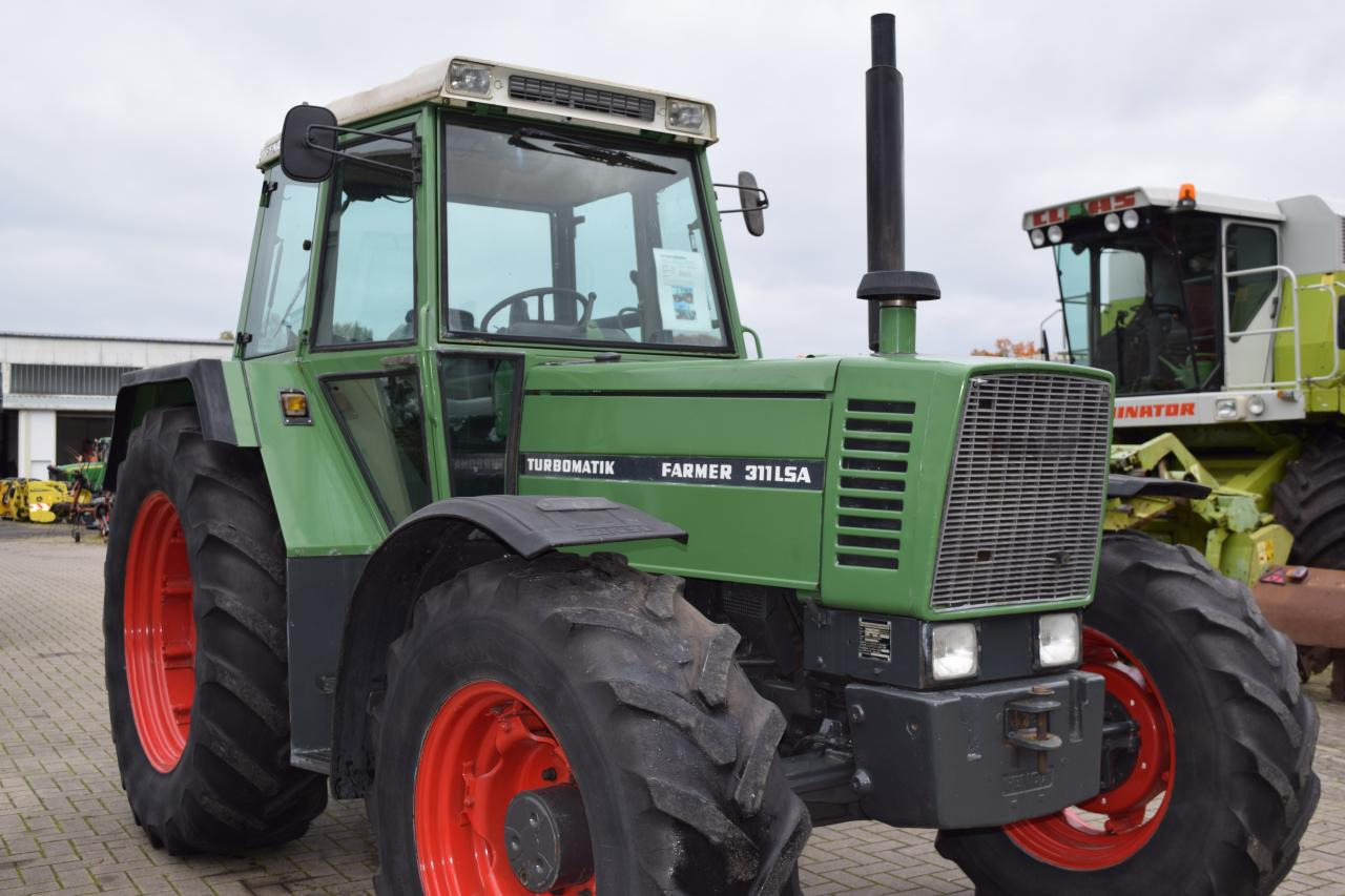 Fendt Farmer 311 LSA - Traktor: slika Fendt Farmer 311 LSA - Traktor Fendt Farmer 311 LSA - Traktor: slika Fendt Farmer 311 LSA - Traktor