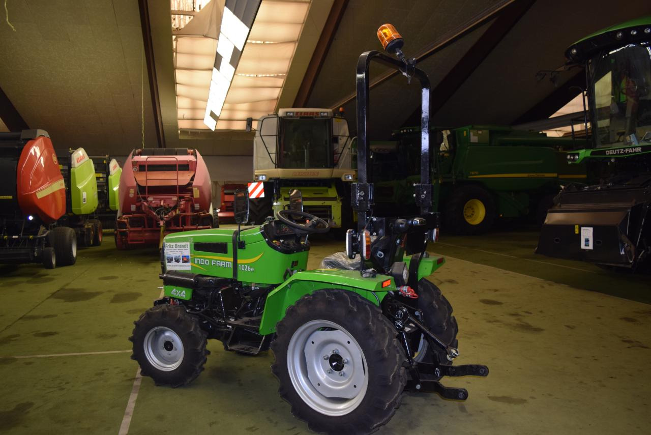 INDO 1026e Klein-/Schmalspurtraktor - Traktor s visokim klirensom: slika INDO 1026e Klein-/Schmalspurtraktor - Traktor s visokim klirensom INDO 1026e Klein-/Schmalspurtraktor - Traktor s visokim klirensom: slika INDO 1026e Klein-/Schmalspurtraktor - Traktor s visokim klirensom