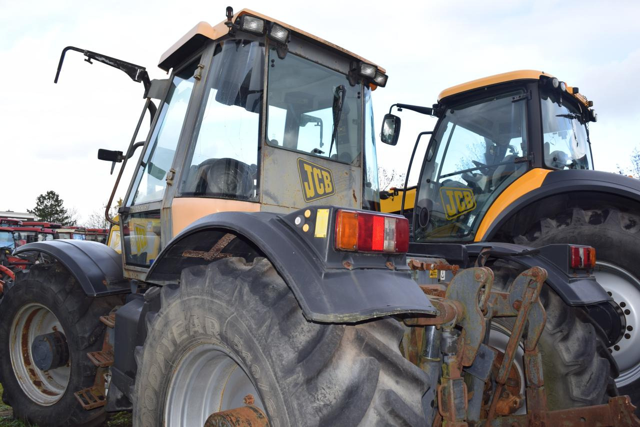 JCB Fastrac 2135 - 4WS - Traktor: slika JCB Fastrac 2135 - 4WS - Traktor JCB Fastrac 2135 - 4WS - Traktor: slika JCB Fastrac 2135 - 4WS - Traktor