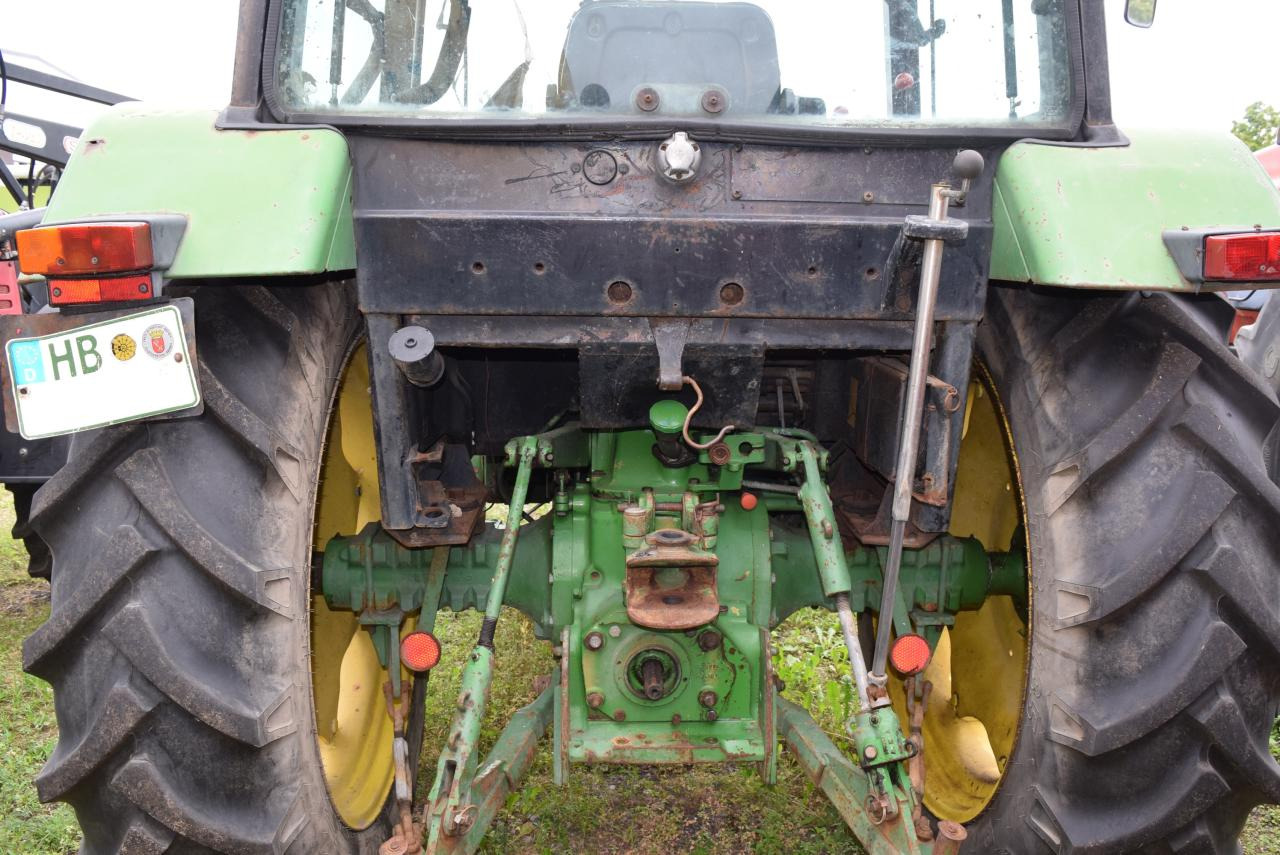 John Deere 1640 - Traktor: slika John Deere 1640 - Traktor John Deere 1640 - Traktor: slika John Deere 1640 - Traktor