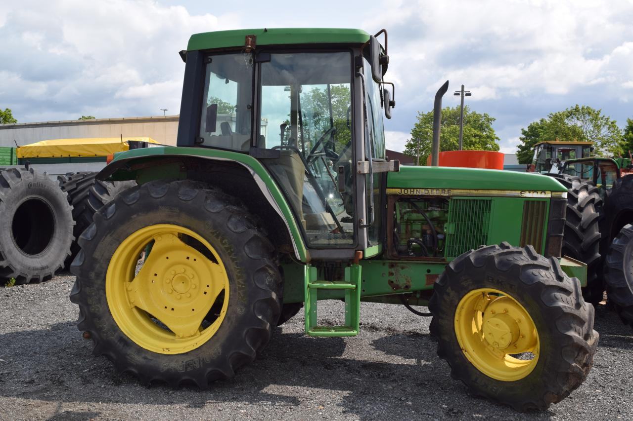 John Deere 6100 - Traktor: slika John Deere 6100 - Traktor John Deere 6100 - Traktor: slika John Deere 6100 - Traktor