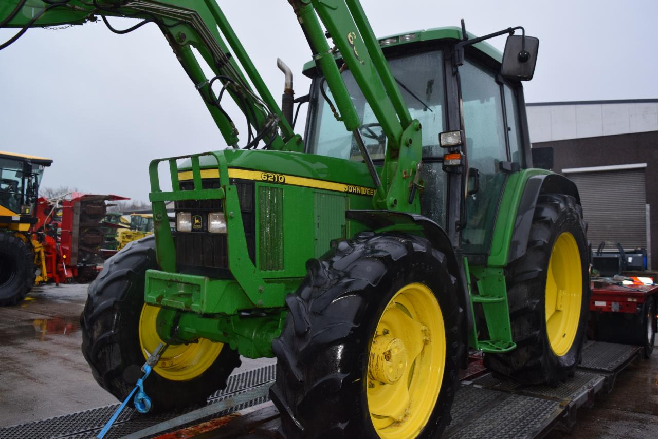 John Deere 6210 - Traktor: slika John Deere 6210 - Traktor John Deere 6210 - Traktor: slika John Deere 6210 - Traktor