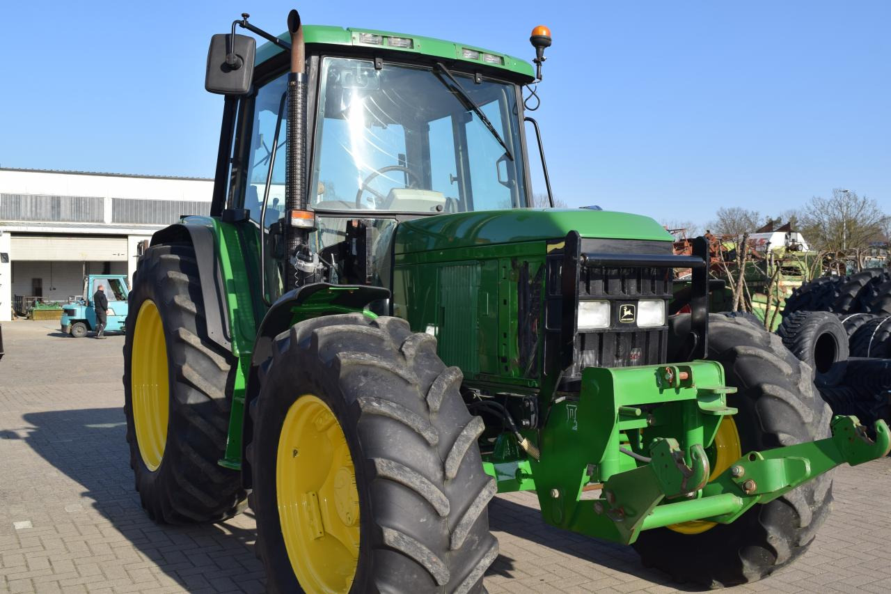 John Deere 6410 - Traktor: slika John Deere 6410 - Traktor John Deere 6410 - Traktor: slika John Deere 6410 - Traktor