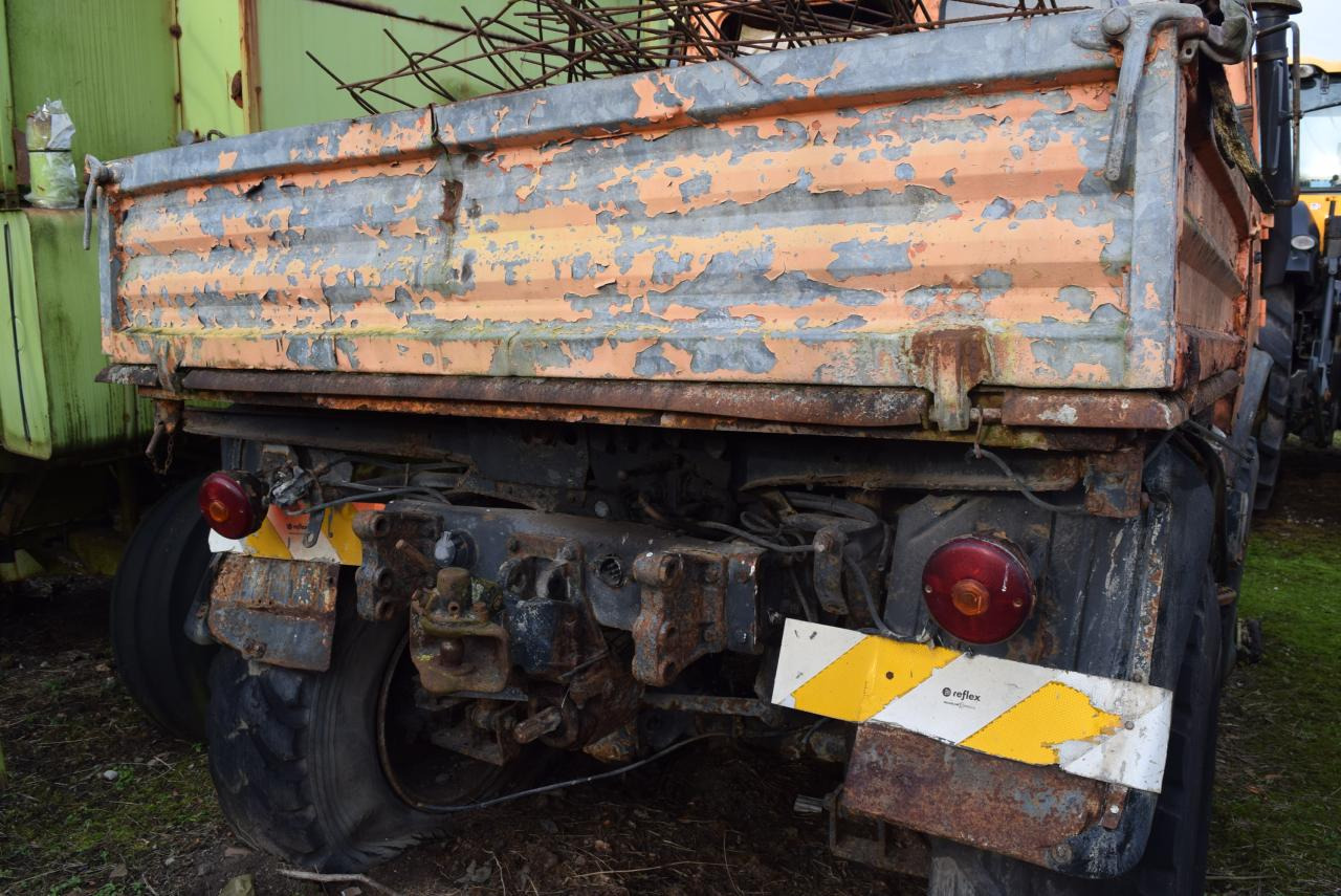 Mercedes-Benz Unimog U1200 - Traktor: slika Mercedes-Benz Unimog U1200 - Traktor Mercedes-Benz Unimog U1200 - Traktor: slika Mercedes-Benz Unimog U1200 - Traktor