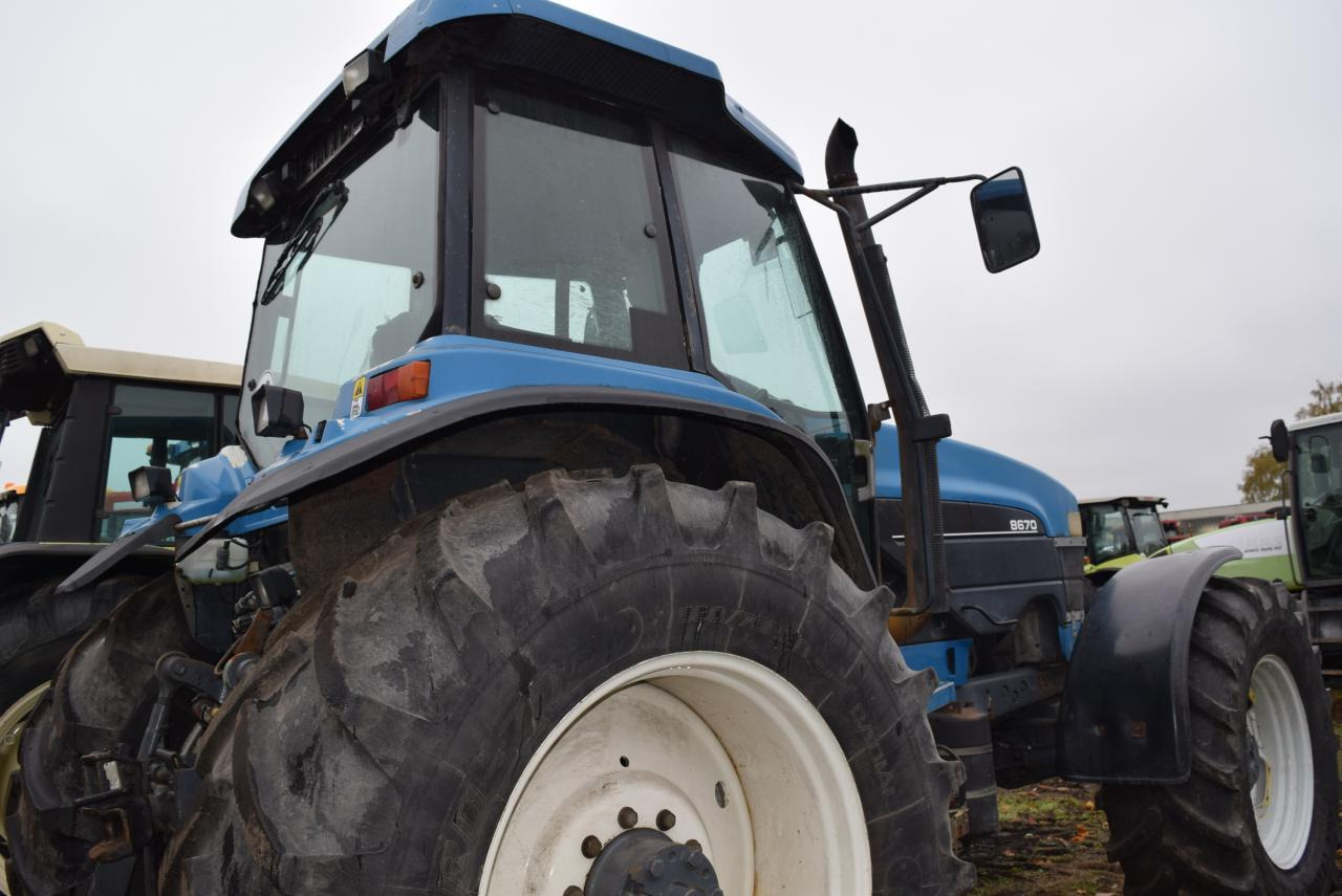 New Holland 8670 TA - Traktor: slika New Holland 8670 TA - Traktor New Holland 8670 TA - Traktor: slika New Holland 8670 TA - Traktor
