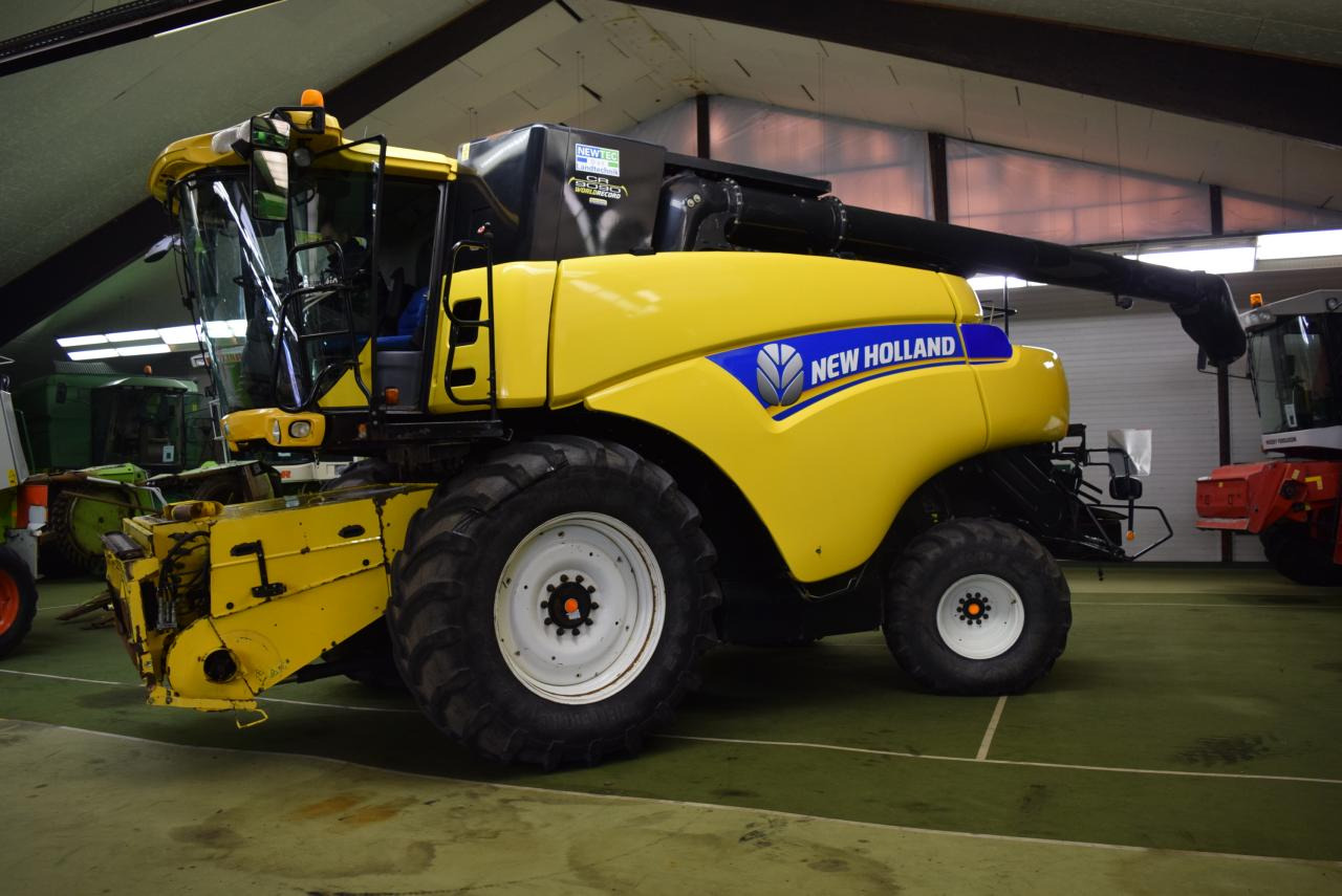 New Holland CR 9090 Elevation - Kombajn za žetvu: slika New Holland CR 9090 Elevation - Kombajn za žetvu New Holland CR 9090 Elevation - Kombajn za žetvu: slika New Holland CR 9090 Elevation - Kombajn za žetvu