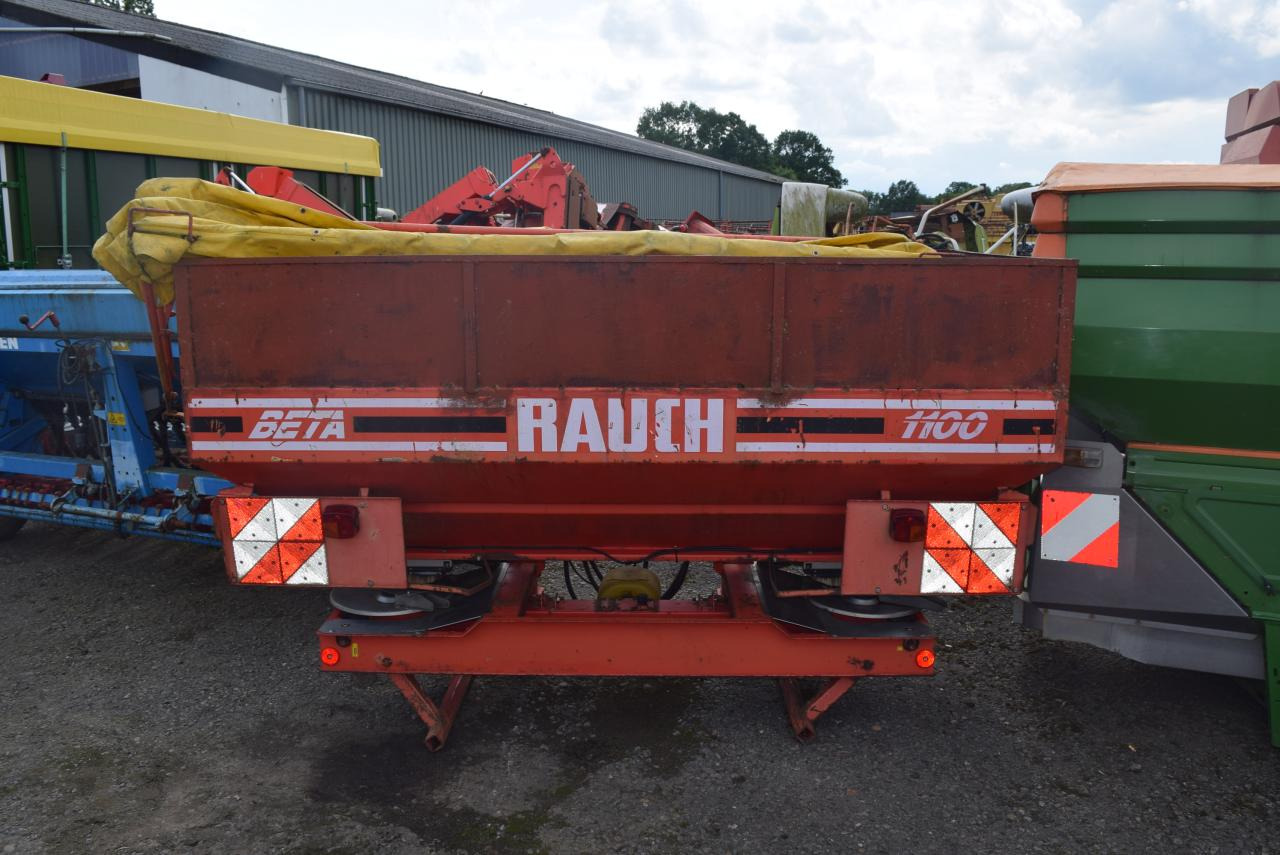 Rauch BETA 1100 - Rasipač gnojiva: slika Rauch BETA 1100 - Rasipač gnojiva Rauch BETA 1100 - Rasipač gnojiva: slika Rauch BETA 1100 - Rasipač gnojiva