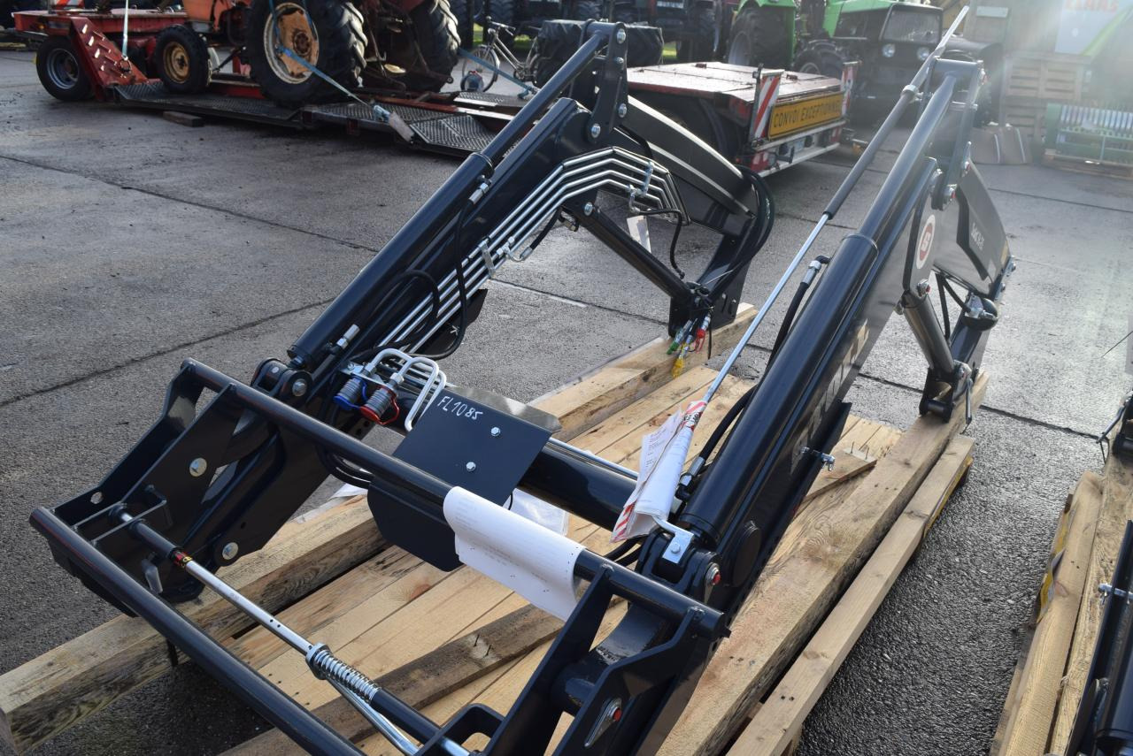 Stoll Solid 38-20 P - Prednji utovarivač za traktor: slika Stoll Solid 38-20 P - Prednji utovarivač za traktor Stoll Solid 38-20 P - Prednji utovarivač za traktor: slika Stoll Solid 38-20 P - Prednji utovarivač za traktor