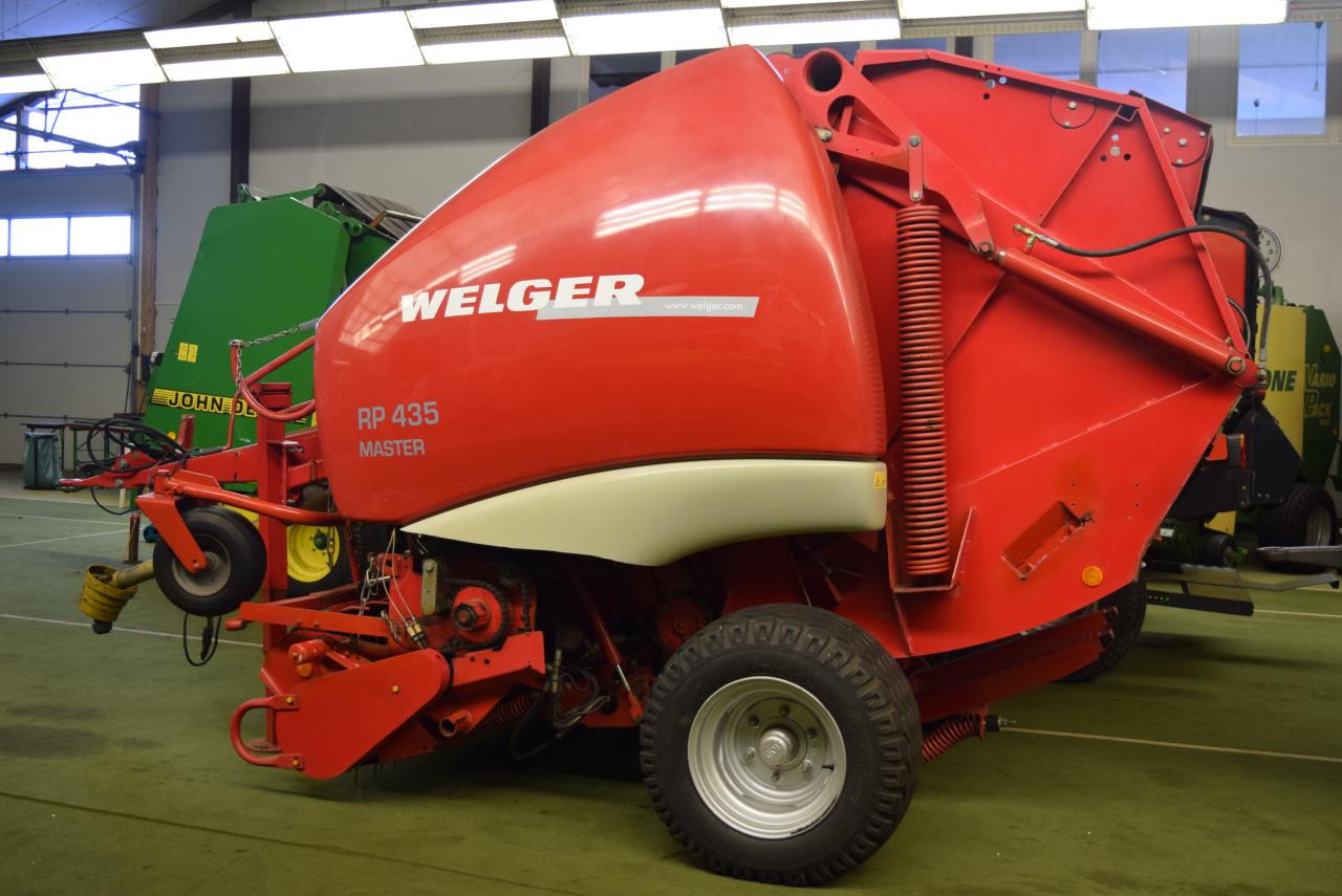 Welger RP 435 Master - Rolo balirka: slika Welger RP 435 Master - Rolo balirka Welger RP 435 Master - Rolo balirka: slika Welger RP 435 Master - Rolo balirka