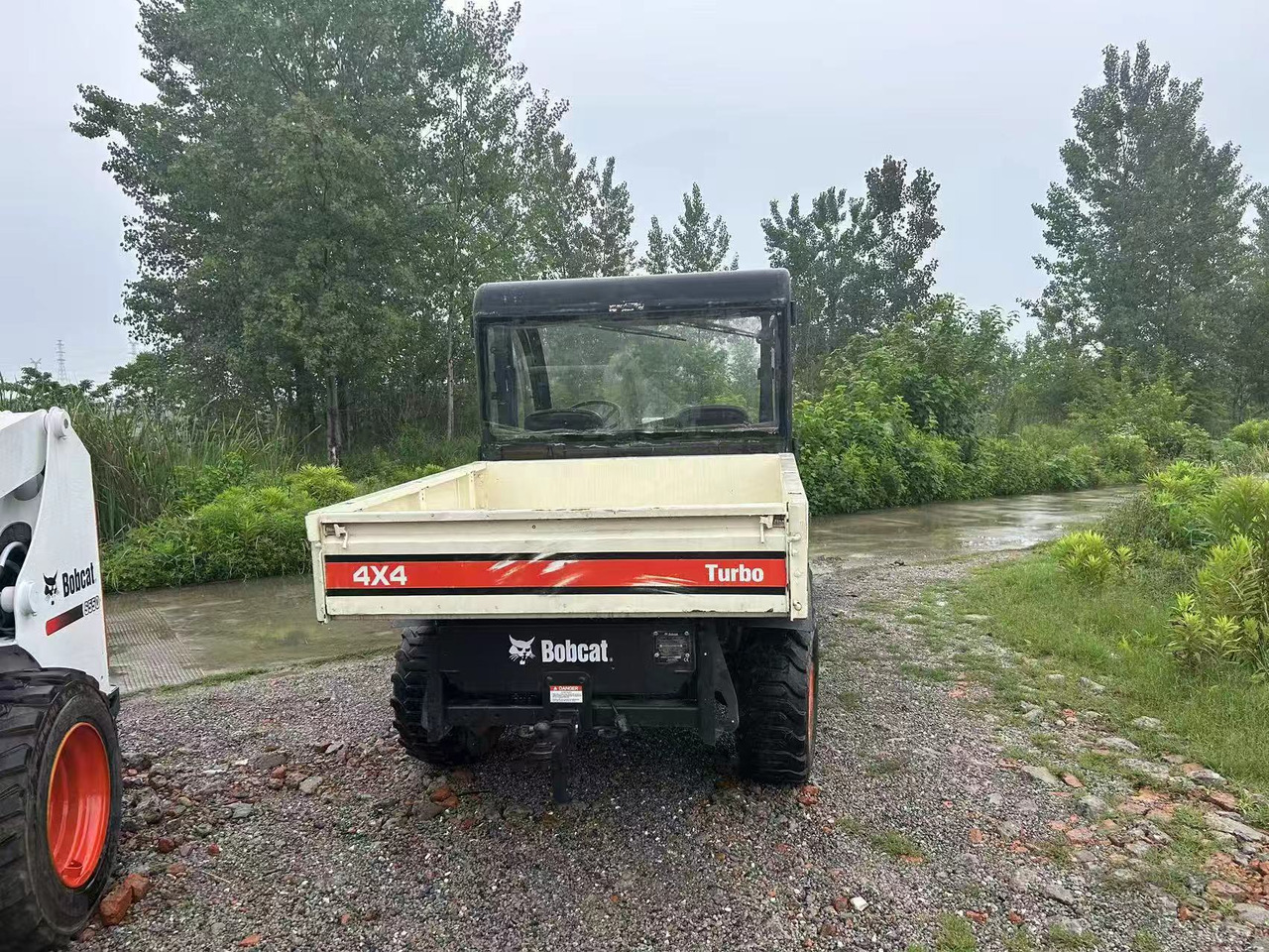 BOBCAT 5600 Toolcat - Mini utovarivač: slika BOBCAT 5600 Toolcat - Mini utovarivač BOBCAT 5600 Toolcat - Mini utovarivač: slika BOBCAT 5600 Toolcat - Mini utovarivač