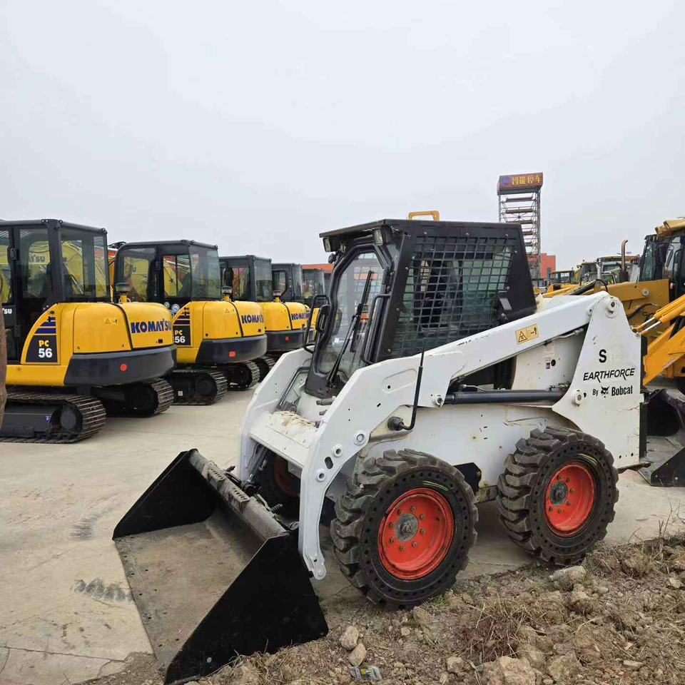 BOBCAT S16 - Mini utovarivač: slika BOBCAT S16 - Mini utovarivač BOBCAT S16 - Mini utovarivač: slika BOBCAT S16 - Mini utovarivač