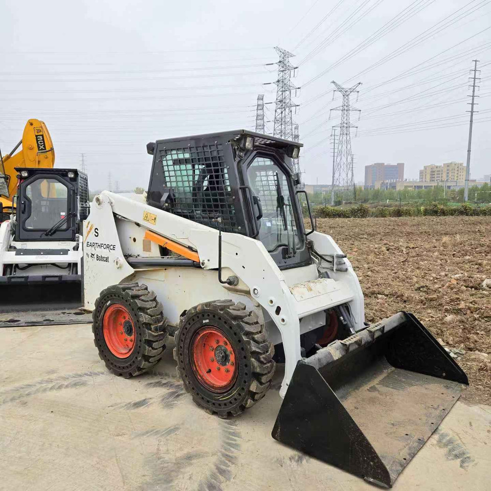 Mini utovarivač BOBCAT S16: slika Mini utovarivač BOBCAT S16