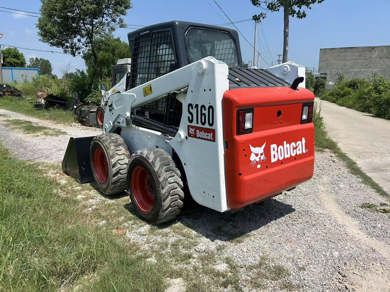 BOBCAT S160 - Mini utovarivač: slika BOBCAT S160 - Mini utovarivač BOBCAT S160 - Mini utovarivač: slika BOBCAT S160 - Mini utovarivač