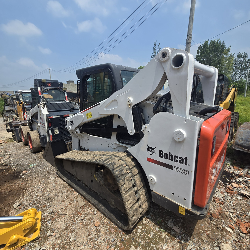 BOBCAT T770 - Mini utovarivač: slika BOBCAT T770 - Mini utovarivač BOBCAT T770 - Mini utovarivač: slika BOBCAT T770 - Mini utovarivač