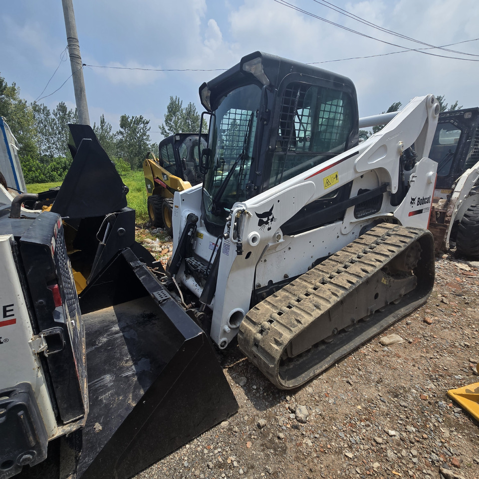 BOBCAT T770 - Mini utovarivač: slika BOBCAT T770 - Mini utovarivač BOBCAT T770 - Mini utovarivač: slika BOBCAT T770 - Mini utovarivač