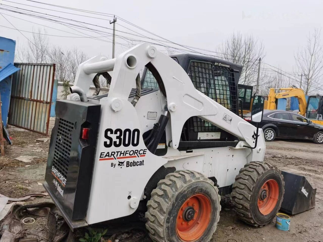 Bobcat S300 - Mini utovarivač: slika Bobcat S300 - Mini utovarivač Bobcat S300 - Mini utovarivač: slika Bobcat S300 - Mini utovarivač