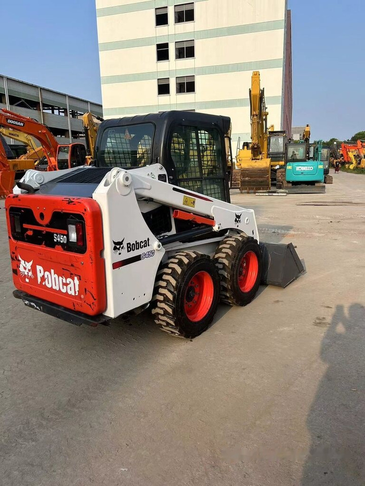 Bobcat S450 - Mini utovarivač: slika Bobcat S450 - Mini utovarivač Bobcat S450 - Mini utovarivač: slika Bobcat S450 - Mini utovarivač