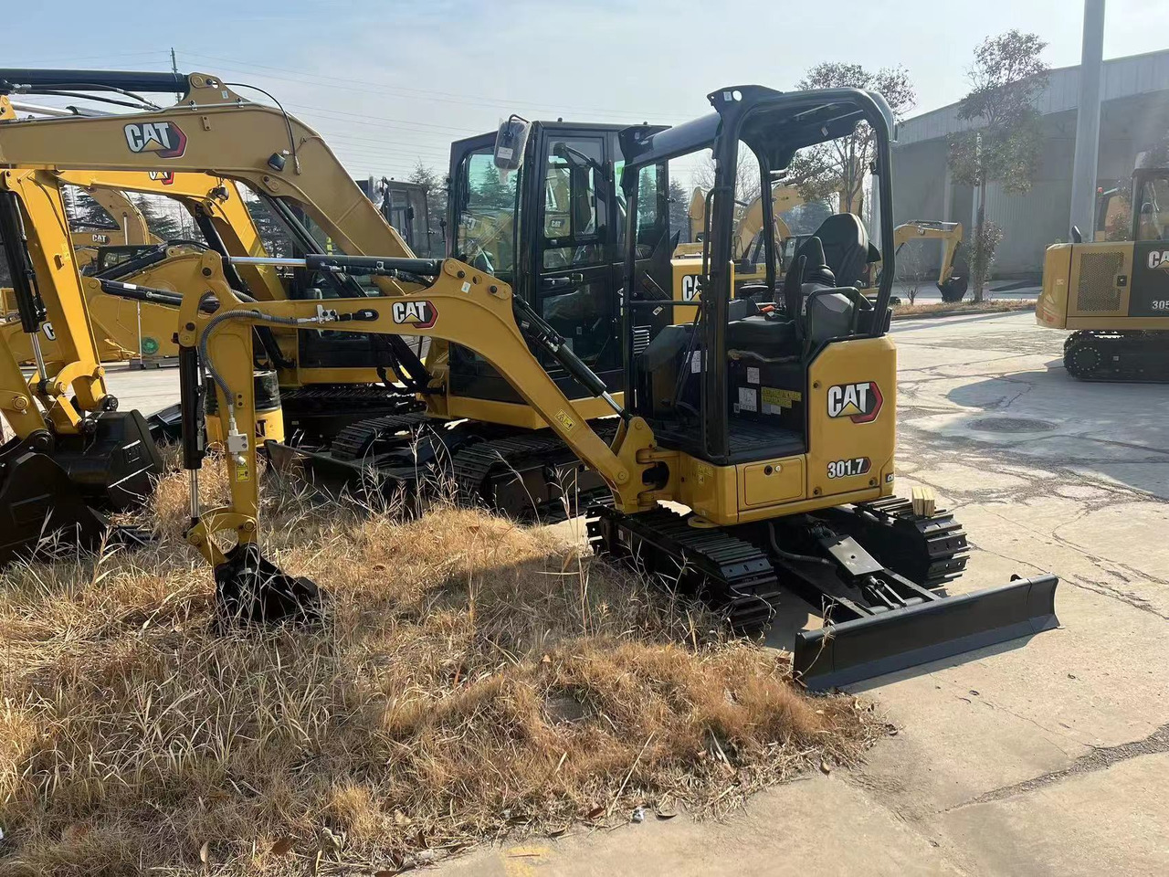 CAT 301.7 - Mini bager: slika CAT 301.7 - Mini bager CAT 301.7 - Mini bager: slika CAT 301.7 - Mini bager