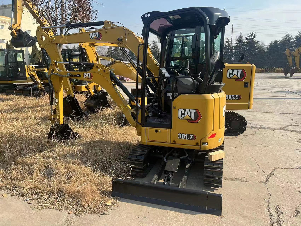 CAT 301.7 - Mini bager: slika CAT 301.7 - Mini bager CAT 301.7 - Mini bager: slika CAT 301.7 - Mini bager