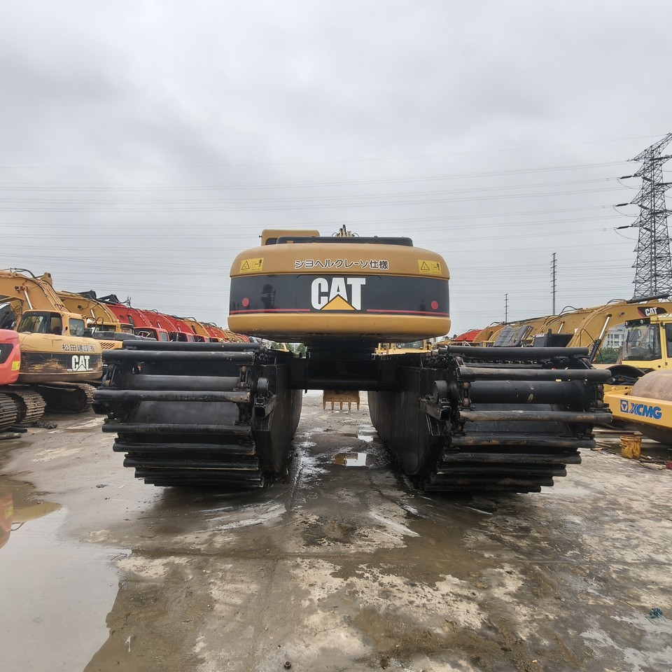 CAT 320C - Bager amfibija: slika CAT 320C - Bager amfibija CAT 320C - Bager amfibija: slika CAT 320C - Bager amfibija