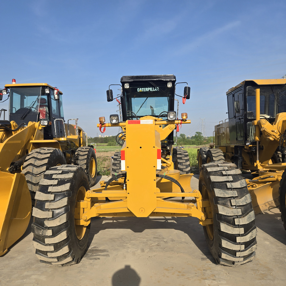 CATERPILLAR 140K - Grejder: slika CATERPILLAR 140K - Grejder CATERPILLAR 140K - Grejder: slika CATERPILLAR 140K - Grejder