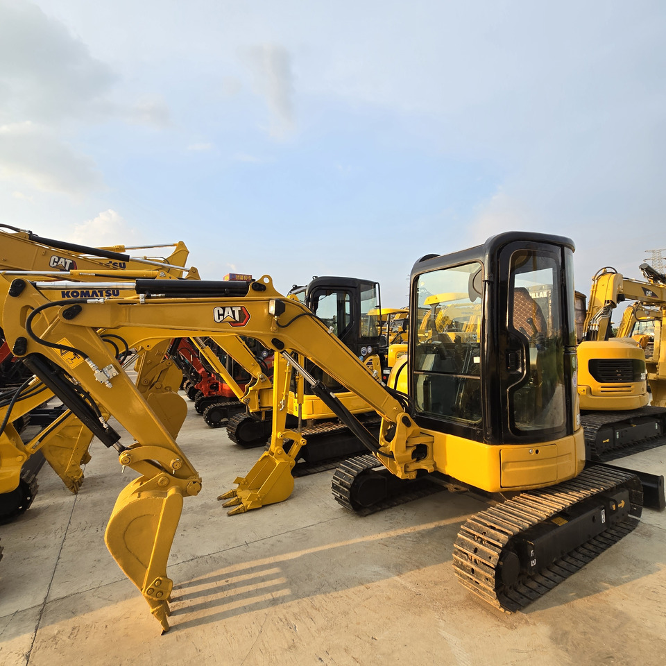 CATERPILLAR 303.5E2 - Mini bager: slika CATERPILLAR 303.5E2 - Mini bager CATERPILLAR 303.5E2 - Mini bager: slika CATERPILLAR 303.5E2 - Mini bager