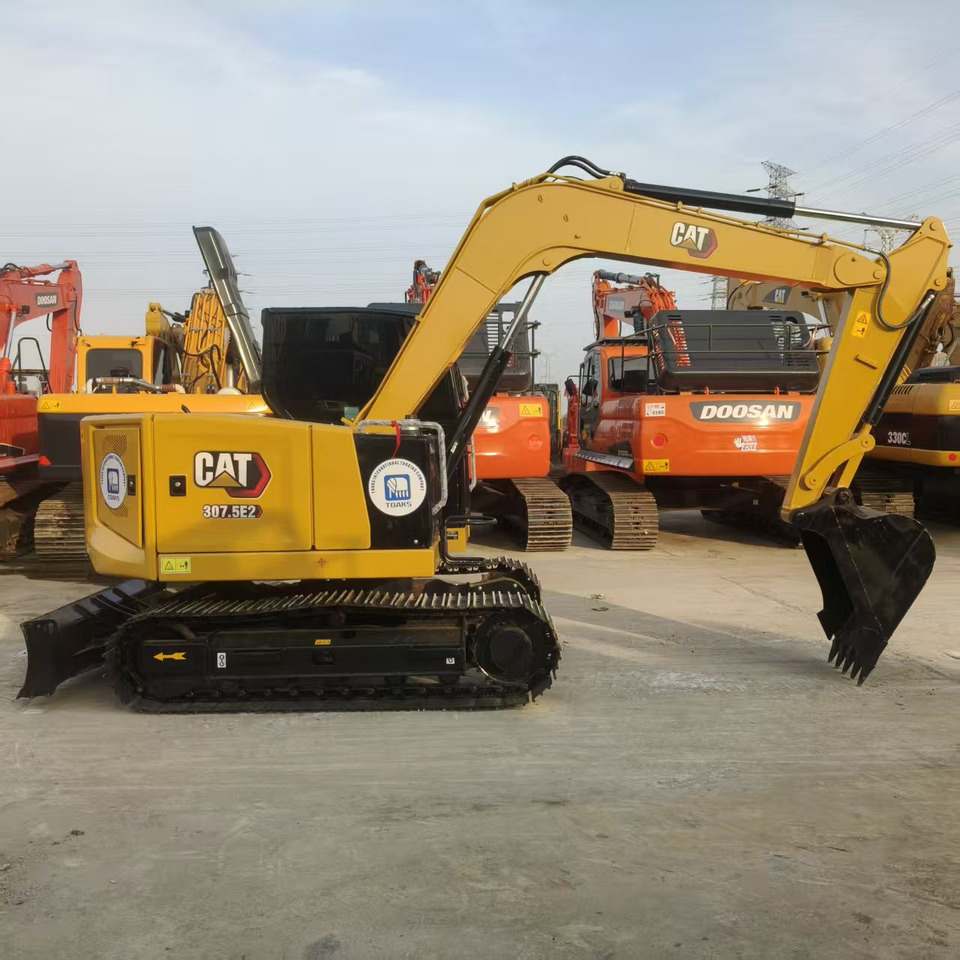 CATERPILLAR 307.5E2 - Mini bager: slika CATERPILLAR 307.5E2 - Mini bager CATERPILLAR 307.5E2 - Mini bager: slika CATERPILLAR 307.5E2 - Mini bager