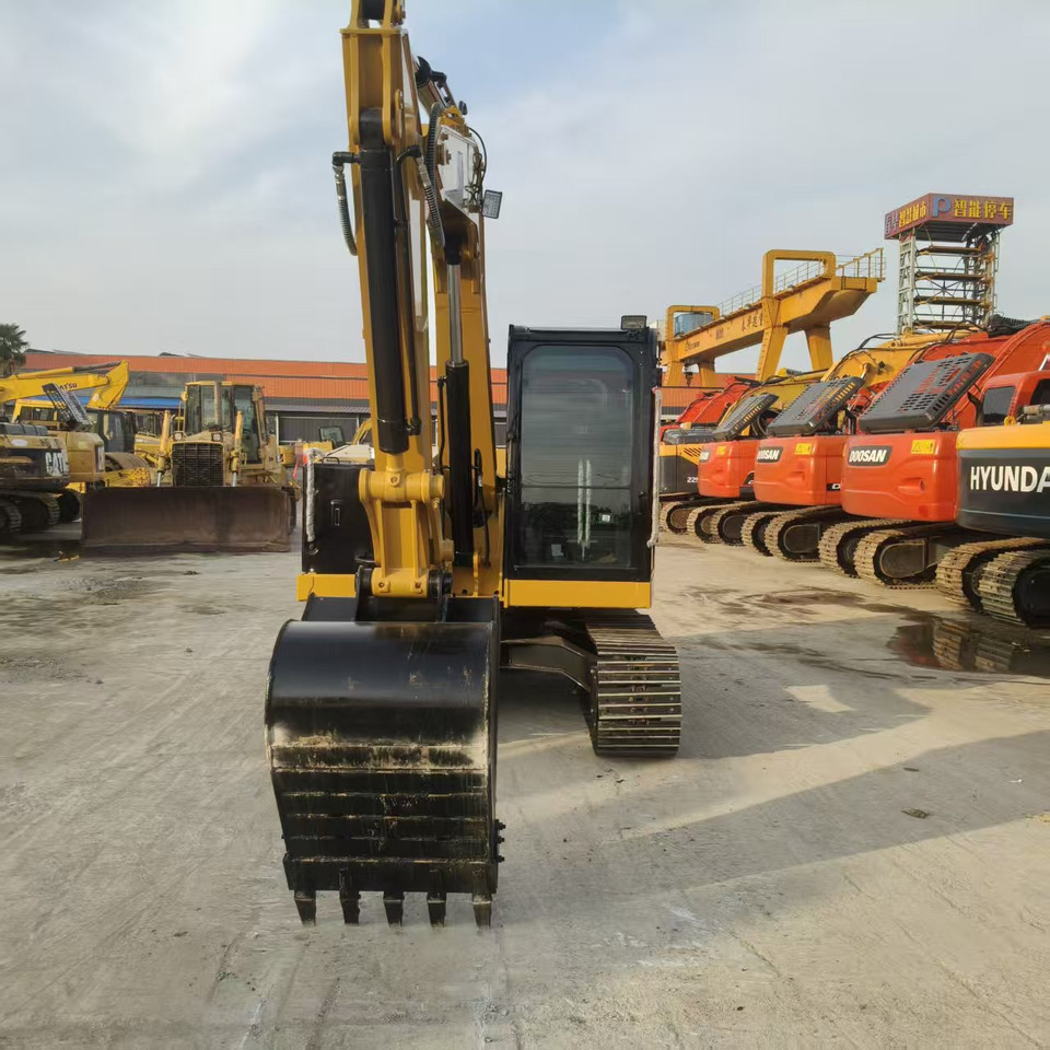 CATERPILLAR 307.5E2 - Mini bager: slika CATERPILLAR 307.5E2 - Mini bager CATERPILLAR 307.5E2 - Mini bager: slika CATERPILLAR 307.5E2 - Mini bager