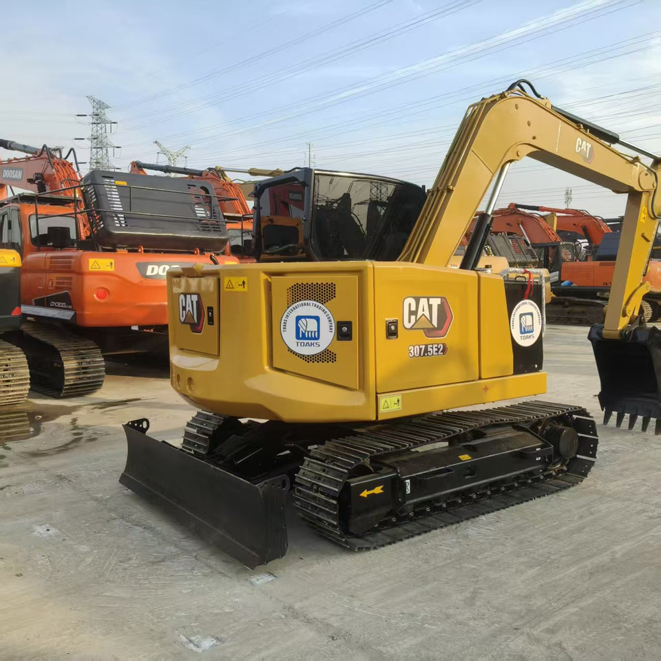 CATERPILLAR 307.5E2 - Mini bager: slika CATERPILLAR 307.5E2 - Mini bager CATERPILLAR 307.5E2 - Mini bager: slika CATERPILLAR 307.5E2 - Mini bager