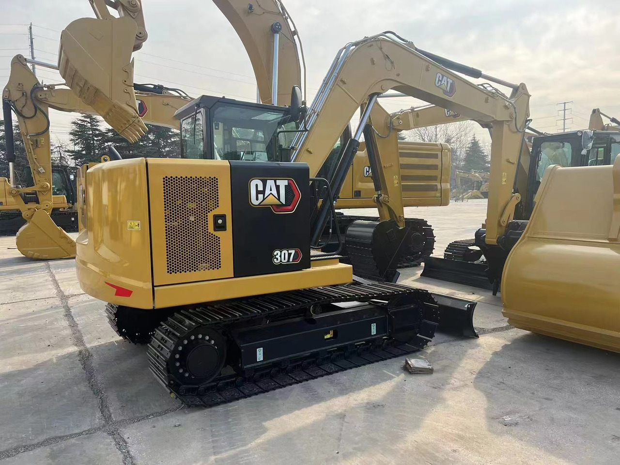 CATERPILLAR 307 - Mini bager: slika CATERPILLAR 307 - Mini bager CATERPILLAR 307 - Mini bager: slika CATERPILLAR 307 - Mini bager