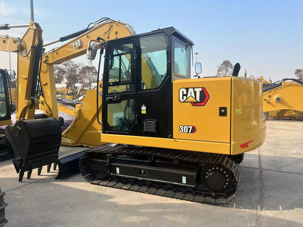 CATERPILLAR CAT307 - Mini bager: slika CATERPILLAR CAT307 - Mini bager CATERPILLAR CAT307 - Mini bager: slika CATERPILLAR CAT307 - Mini bager