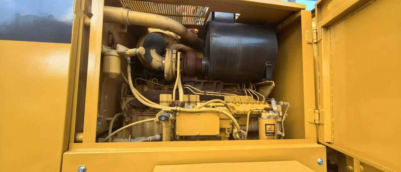 Grejder Caterpillar 140H: slika Grejder Caterpillar 140H