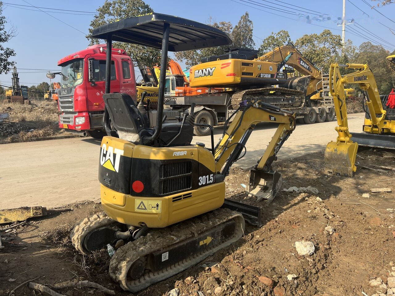 Caterpillar 301.5CR - Mini bager: slika Caterpillar 301.5CR - Mini bager Caterpillar 301.5CR - Mini bager: slika Caterpillar 301.5CR - Mini bager